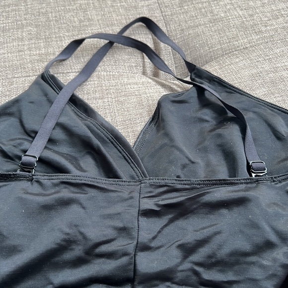 Skims Barely There Bodysuit Brief W/Snaps - Picture 6 of 10